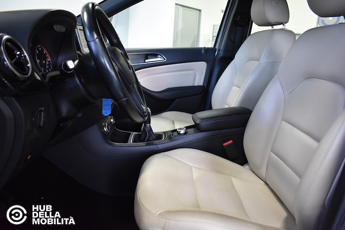 MERCEDES-BENZ B 180 CDI Executive